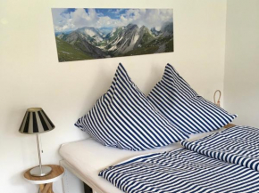 Moderne Ferienwohnung in Marquartstein mit Bergblick
